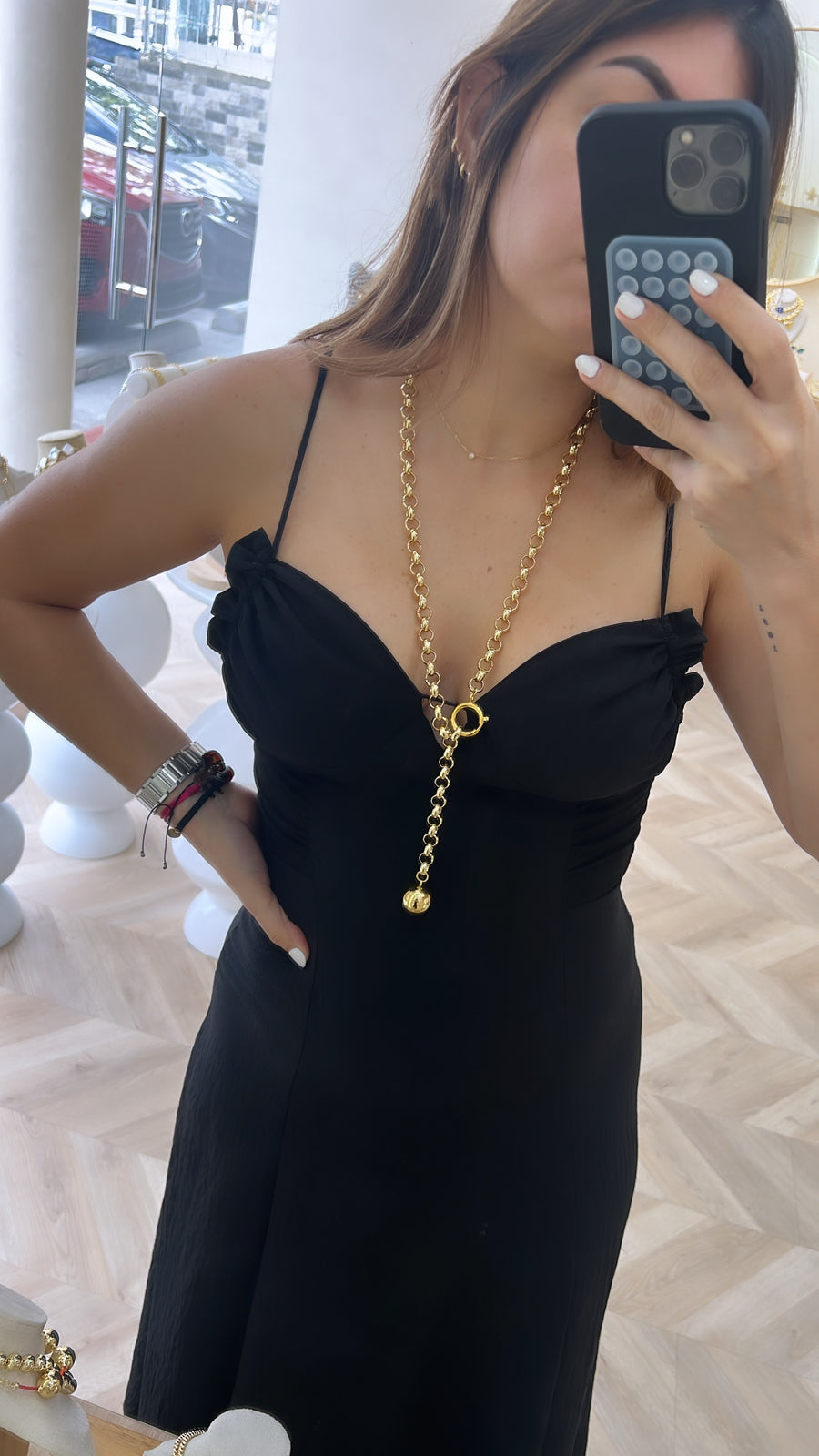 Gold necklace with 3 ways to wear