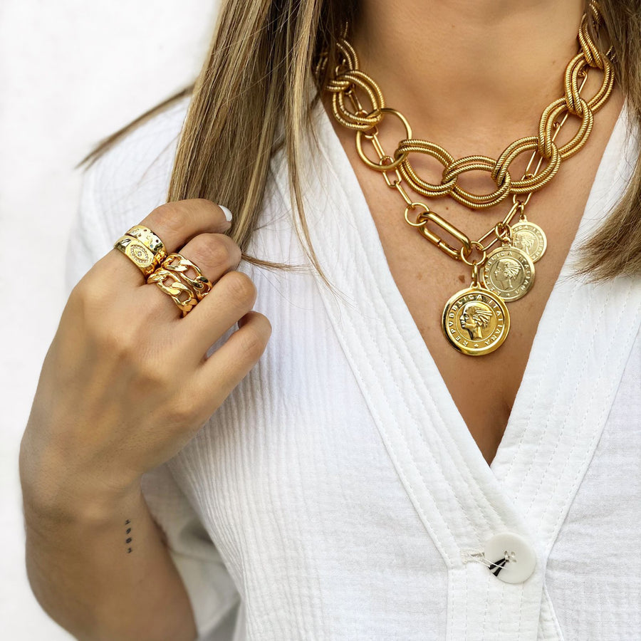 THREE COINS NECKLACE